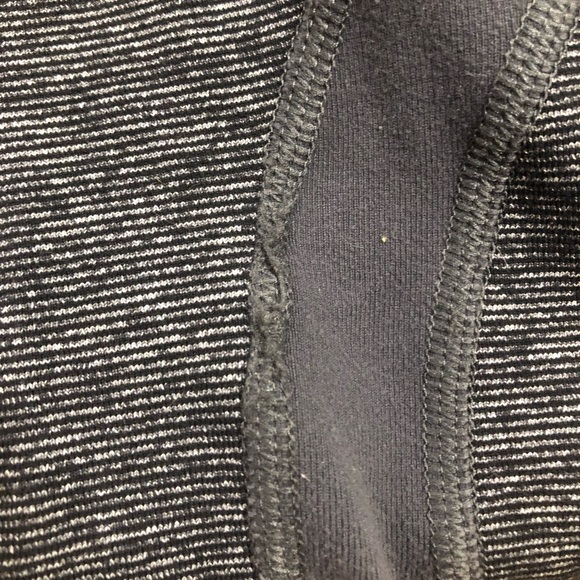 Lululemon, long sleeve zipper sweater, black/grey - Picture 8 of 8